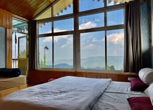 Himalayan View Hotel in Mukteshwar – Where the Peaks Meet Your Window